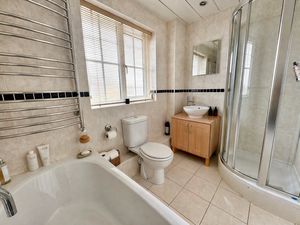 Photo 16- click for photo gallery